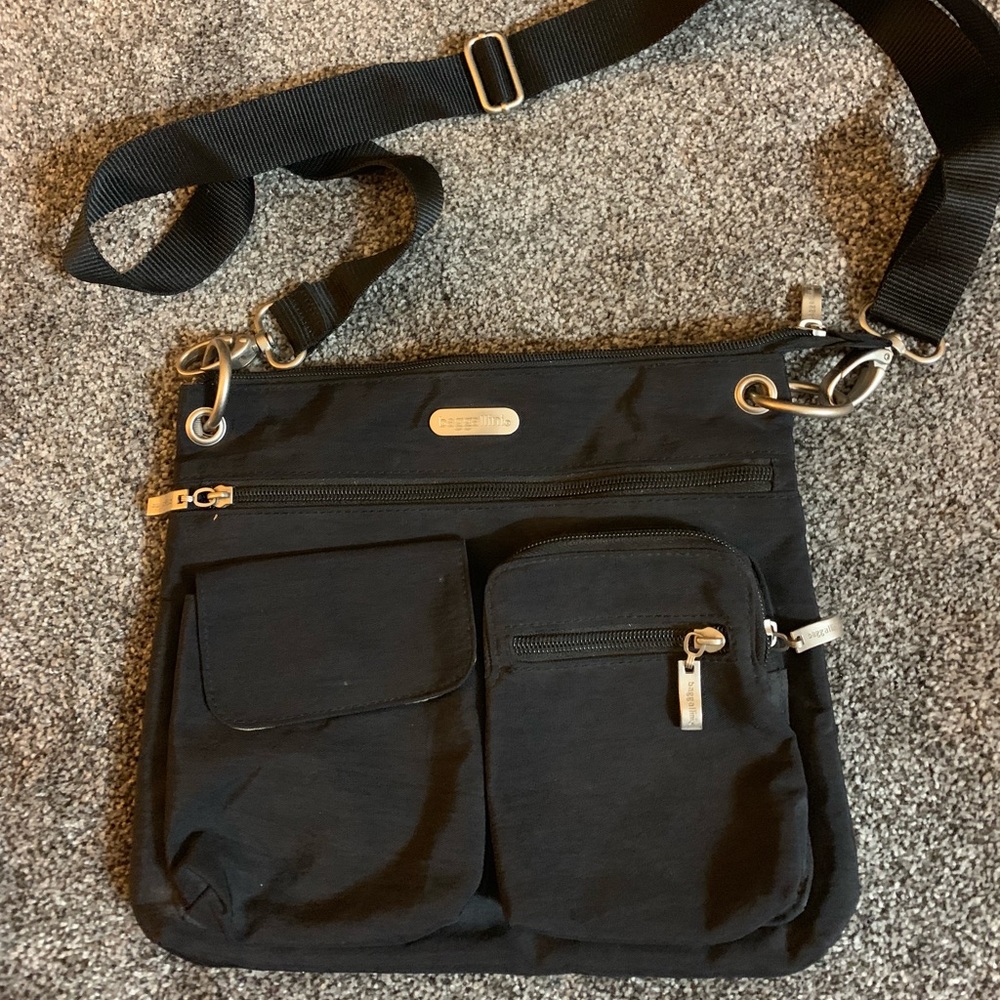 Baggallini crossbody bag
